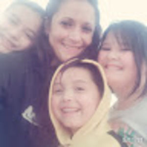 Meet your Posher, Alicia